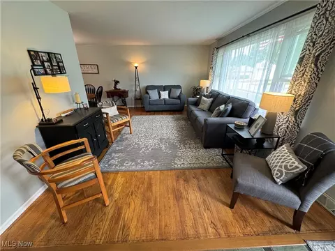 30906 Harrison Rd, Wickliffe, OH 44092 photo 6