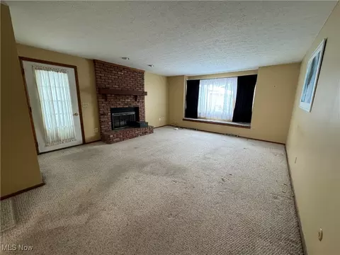 30906 Harrison Rd, Wickliffe, OH 44092 photo 13