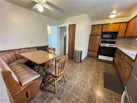 30906 Harrison Rd, Wickliffe, OH 44092 photo 17