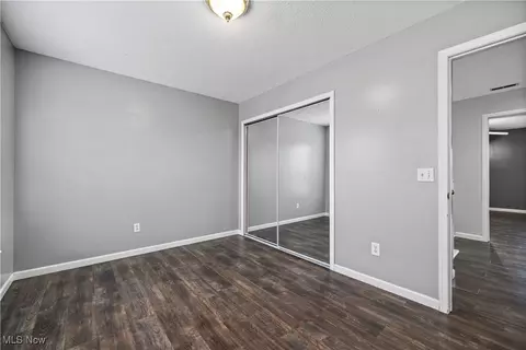 Bedroom - 190 Stonepointe Dr, Berea, OH 44017 photo 2 of 7