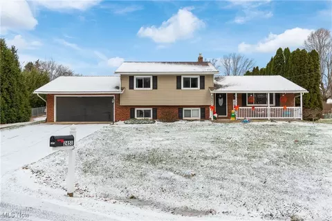 2451 Middletown St NW, Uniontown, OH 44685