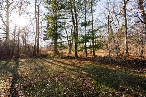 5160 Broadway, Lorain, OH 44052 photo 41