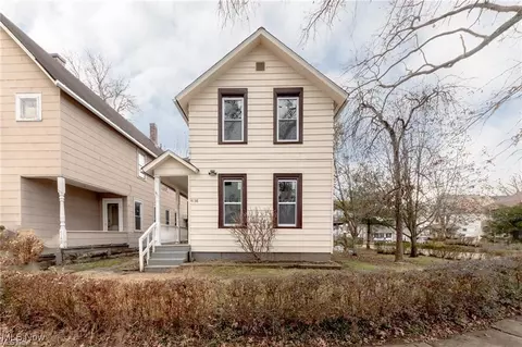 4138 W 36th St, Cleveland, OH 44109