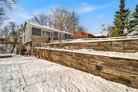Exterior - 577 Grayton Rd, Berea, OH 44017 photo 3 of 9