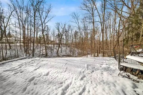 Exterior - 577 Grayton Rd, Berea, OH 44017 photo 9 of 9