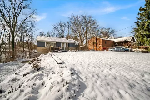 577 Grayton Rd, Berea, OH 44017