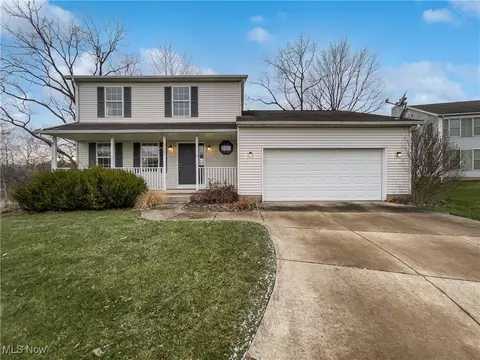 1609 Chestnut Trail Dr, Twinsburg, OH 44087