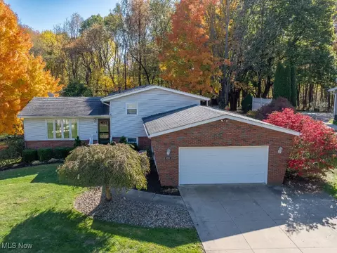 1774 Buckeye St NW, Mogadore, OH 44260
