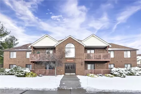 8599 Scenicview Dr #103, Broadview Heights, OH 44147