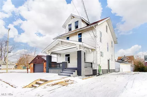 350 Bedford Ave NW, Canton, OH 44708