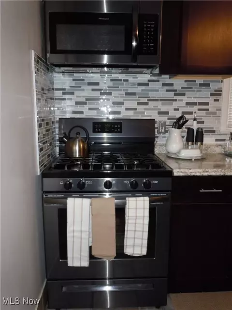 24201 Devoe Ave, Euclid, OH 44123 photo 7