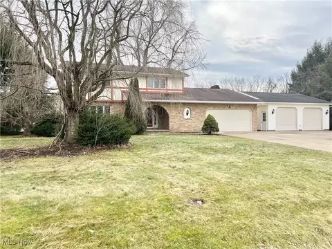 15317 Strader Rd, East Liverpool, OH 43920