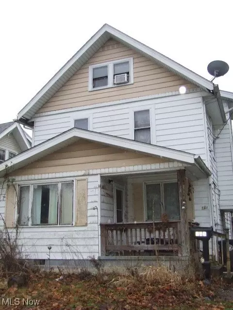144 E Mapledale Ave, Akron, OH 44301