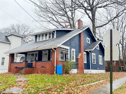 1129 Carey Ave, Akron, OH 44314