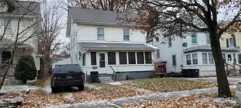 87 E Ido Ave, Akron, OH 44301