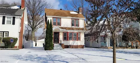 983 Brunswick Rd, Cleveland Heights, OH 44112