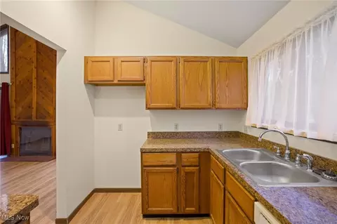 2402 Call Rd, Stow, OH 44224 photo 9