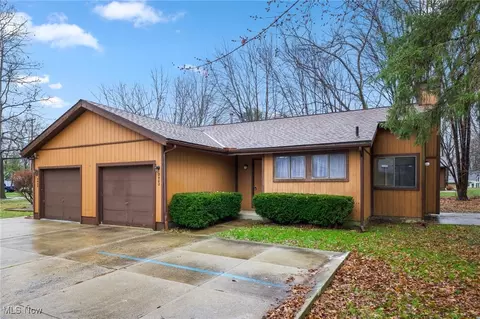 2402 Call Rd, Stow, OH 44224