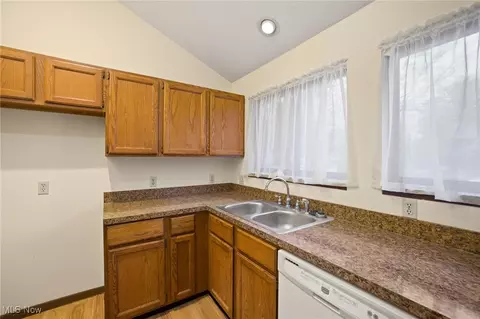 2402 Call Rd, Stow, OH 44224 photo 10