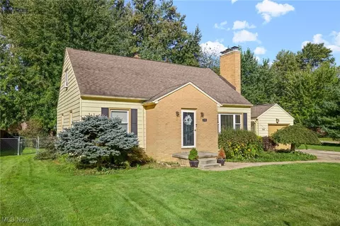 316 Stratford Rd, Fairlawn, OH 44333