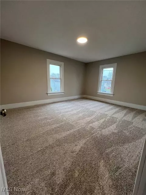 319 E 7th St, Dover, OH 44622 photo 24