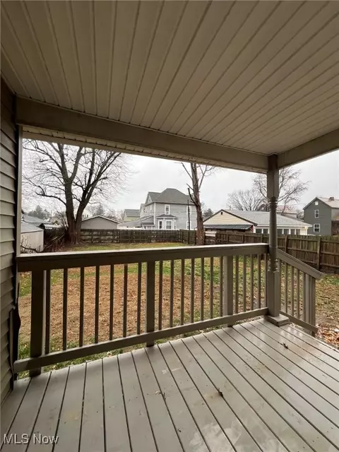 319 E 7th St, Dover, OH 44622 photo 18