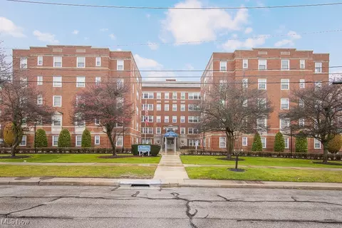 19015 Van Aken Blvd #412, Shaker Heights, OH 44122