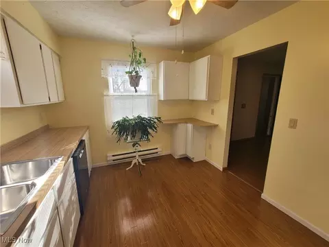 Kitchen - 112 Nebraska Ave, Elyria, OH 44035 photo 1 of 3