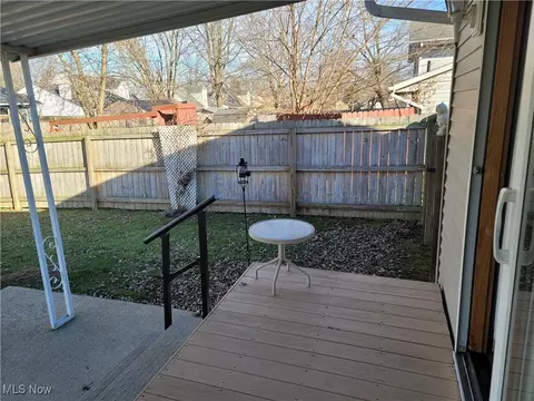 Exterior - 112 Nebraska Ave, Elyria, OH 44035 photo 3 of 5
