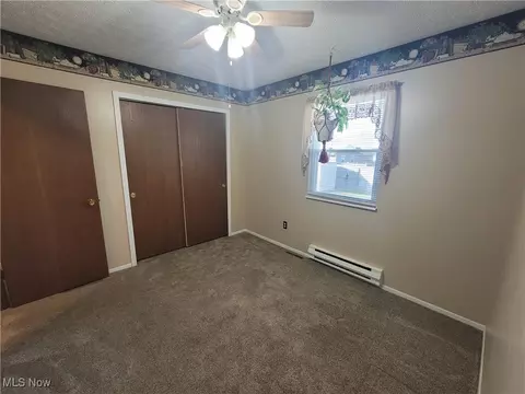 Bedroom - 112 Nebraska Ave, Elyria, OH 44035 photo 2 of 6