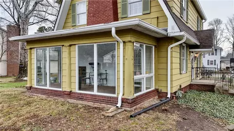 300 E 15th St, Dover, OH 44622 photo 11