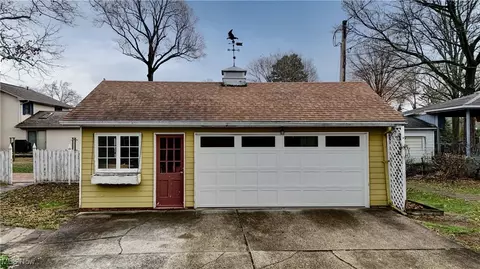 300 E 15th St, Dover, OH 44622 photo 15