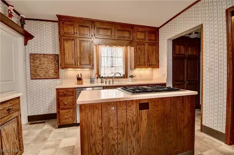 300 E 15th St, Dover, OH 44622 photo 29