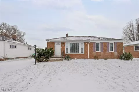 10579 Richard Dr, Parma, OH 44130