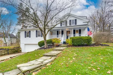 263 N Cleveland St, Chagrin Falls, OH 44022 photo 2