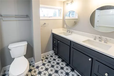 263 N Cleveland St, Chagrin Falls, OH 44022 photo 19
