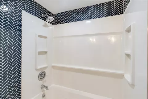 263 N Cleveland St, Chagrin Falls, OH 44022 photo 20