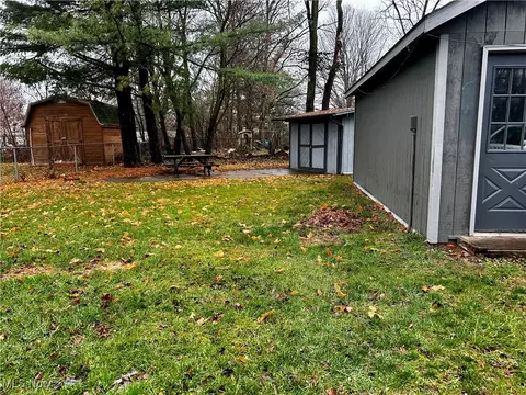 Exterior - 121 Howe St, Lodi, OH 44254 photo 4 of 6