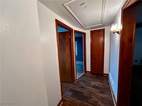 Entry Way - 121 Howe St, Lodi, OH 44254 photo 2 of 2