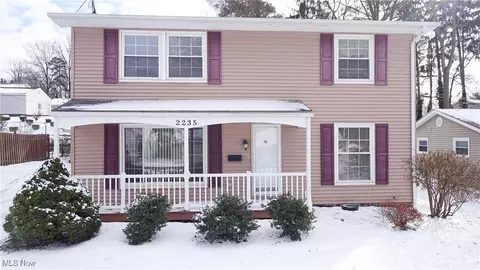 2235 Richmond Rd, Cuyahoga Falls, OH 44221