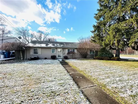 1138 Tod Ave, Girard, OH 44420
