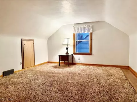 Bedroom - 30 Renee Dr, Struthers, OH 44471 photo 3 of 6