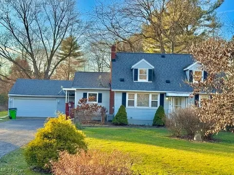 167 Spray Dr, Munroe Falls, OH 44262
