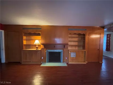 Living - 200 E 15th St, Dover, OH 44622 photo 3 of 5