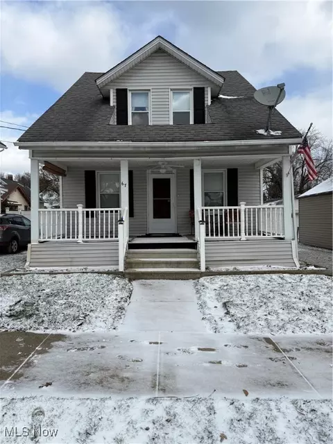 67 Hazelwood Ave, Barberton, OH 44203