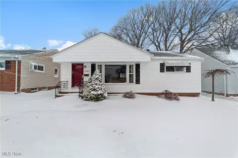 6597 Queens Park Ave, Mayfield Heights, OH 44124
