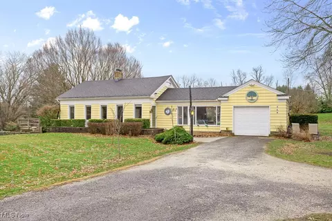 460 Granger Rd, Medina, OH 44256