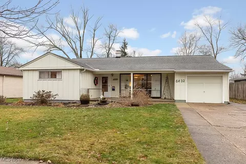6432 Fordwick Rd, Parma Heights, OH 44130