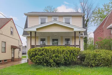 19409 Raymond St, Maple Heights, OH 44137