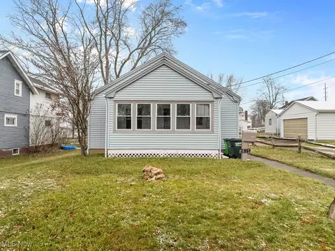 835 W College Rd, Alliance, OH 44601